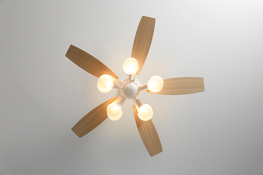 Ceiling fan with wooden blades and integrated lighting